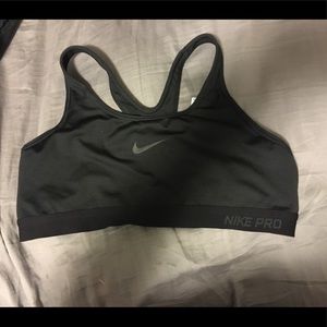 Nike Pro Sports Bra